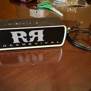 Rock revival Bluetooth speaker